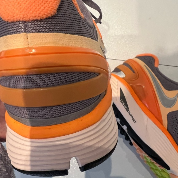 Nike NEW size 6.5 Lunerlon sneakers. Never worn. Perfect condition. - Picture 5 of 7